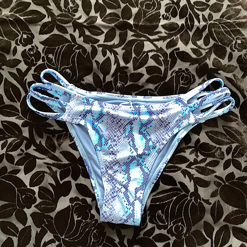 4/$25 NWT Cupshe Mosaic Blue Fish Scale Print Bikini Bottom S